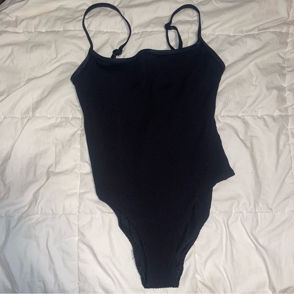 American Eagle Crinkle Scoop Back One Piece Swimsuit - Picture 6 of 8